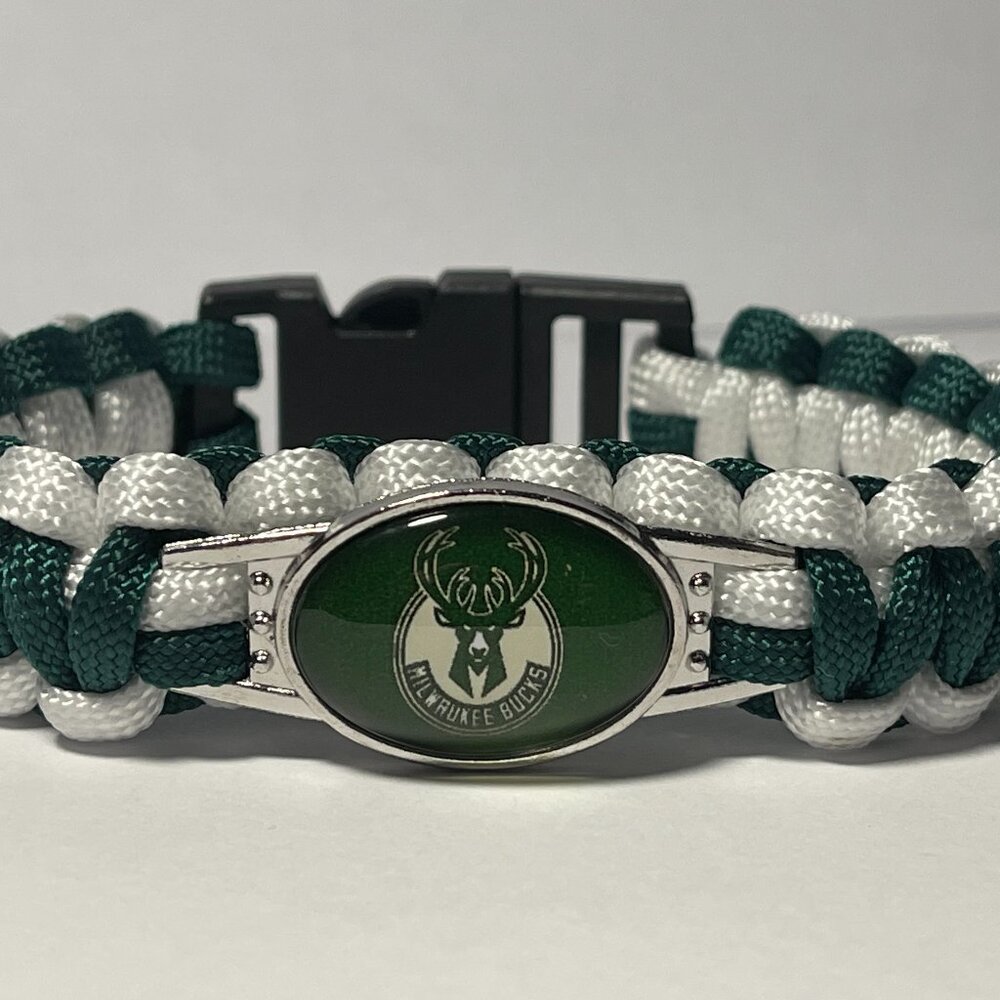 Milwaukee Bucks NBA Paracord Bracelet NEW